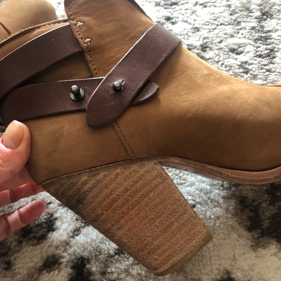 Authentic Rag and Bone Harrow Ankle Boots - Picture 3 of 4